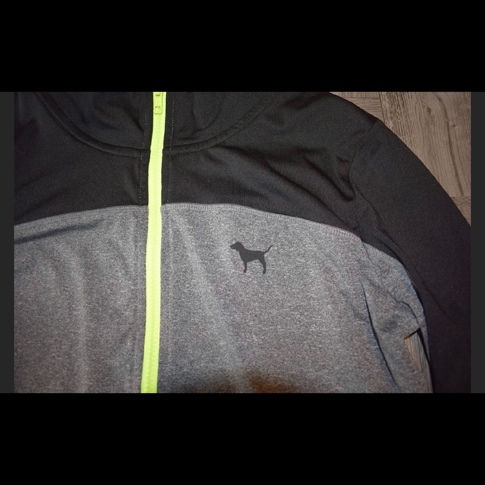 VS PINK Ultimate Zip Up - Picture 6 of 8